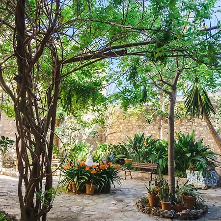 Casa Capitan Indalecio. Holiday home *
