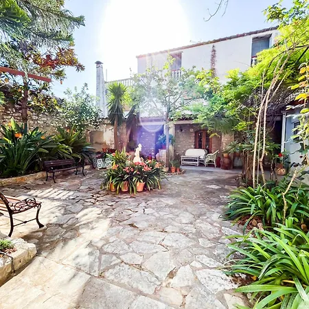 度假居 Casa Capitan Indalecio. Salsadella